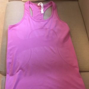 SWIFTLY TECH RACERBACK